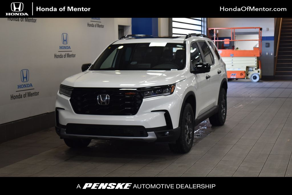 2025 Honda Pilot TrailSport -
                Mentor, OH