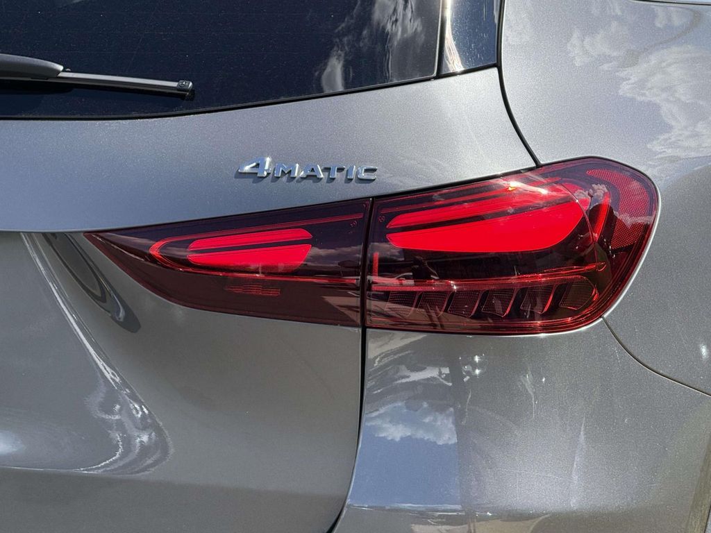 Thumbnail: 2025 Mercedes-Benz GLA - 8