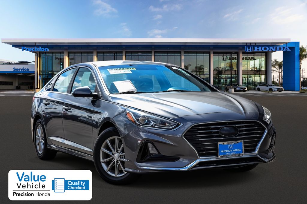 2018 Hyundai Sonata SE FWD Gris (Machine Gray) Sedán Tracción delantera 6 velocidades Automática