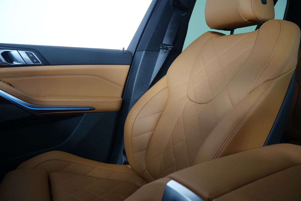 Thumbnail: 2026 BMW X5 - 29