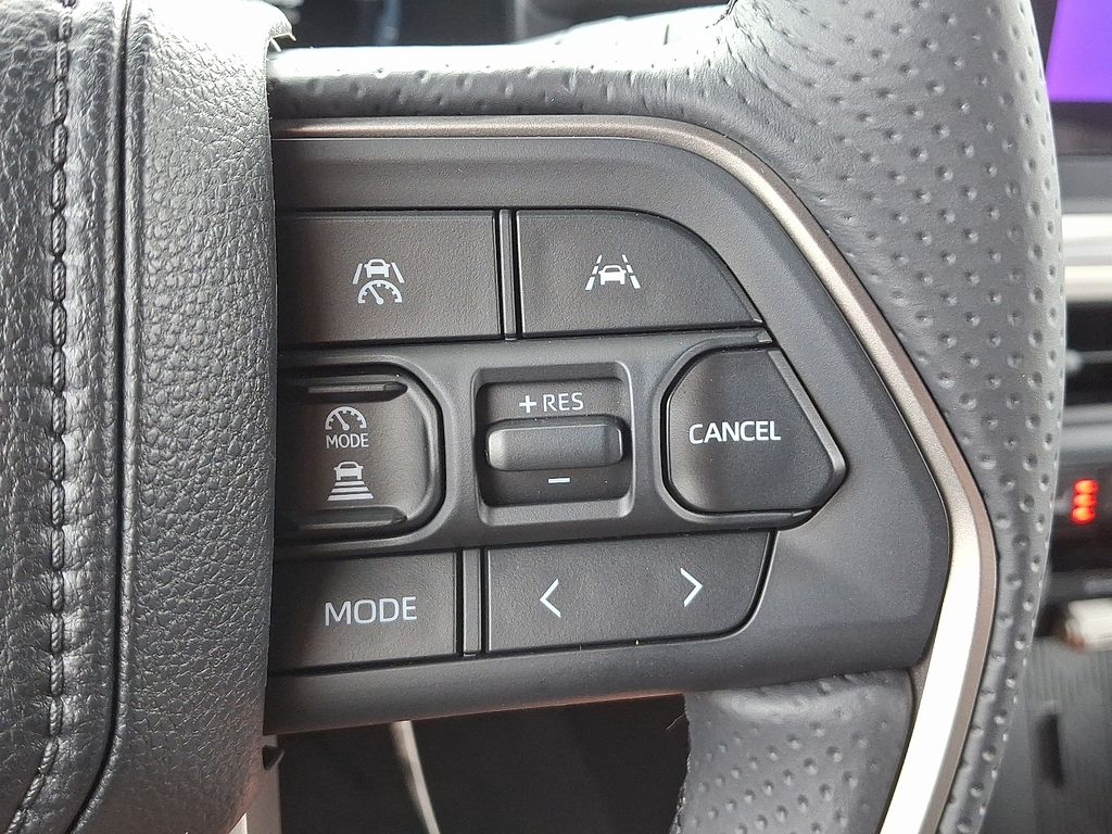 Thumbnail: 2025 Toyota 4Runner - 21