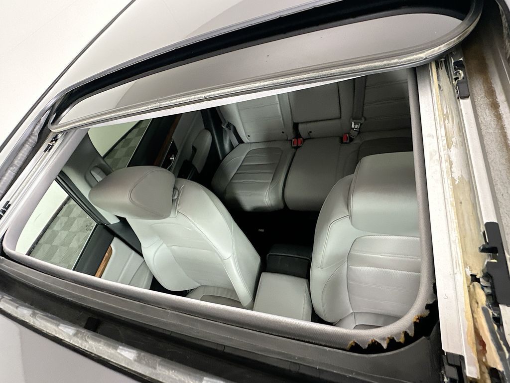 Thumbnail: 2019 Honda CR-V - 21