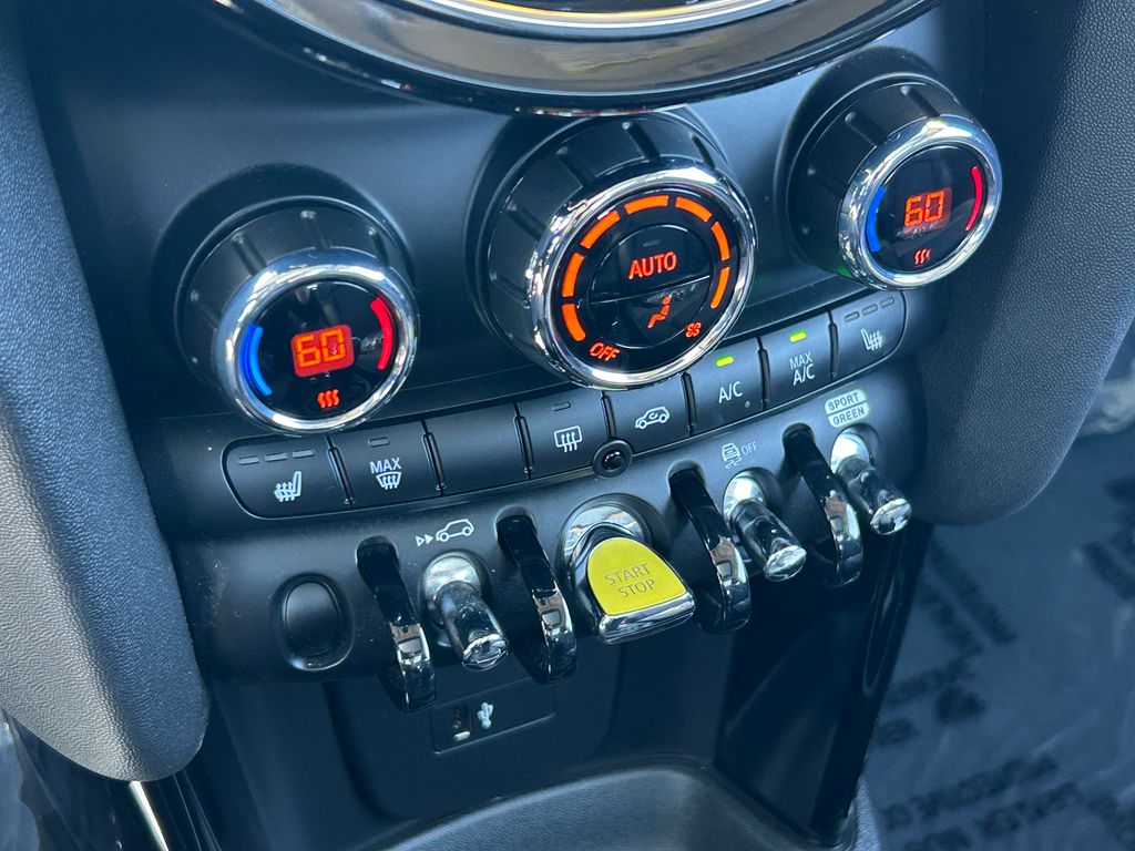 Thumbnail: 2024 MINI Cooper - 27