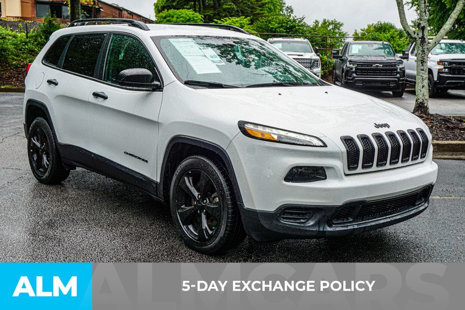 Used 2016 White Jeep Altitude image 4