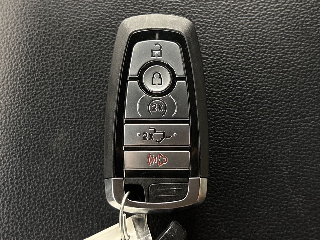 Certified Used 2022 White Ford XLT image 34