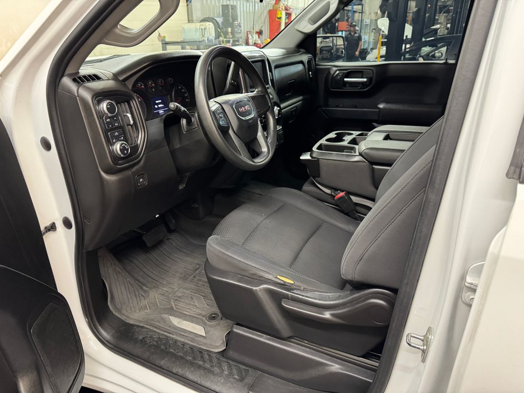 2023 GMC Sierra 1500 Pro