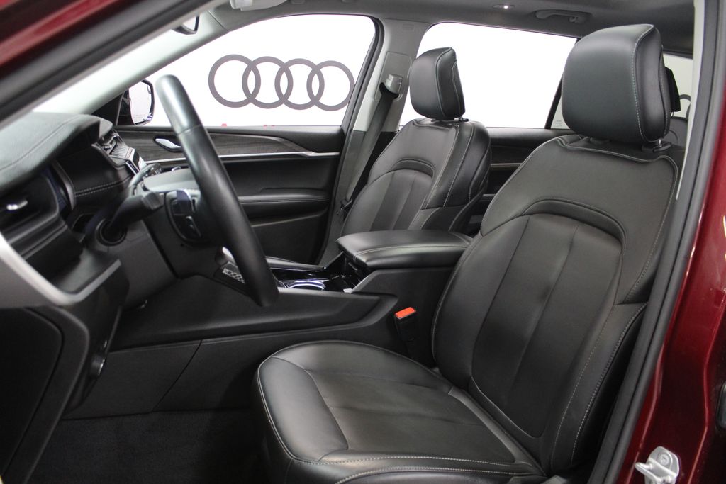 Thumbnail: 2021 Jeep Grand Cherokee L - 11