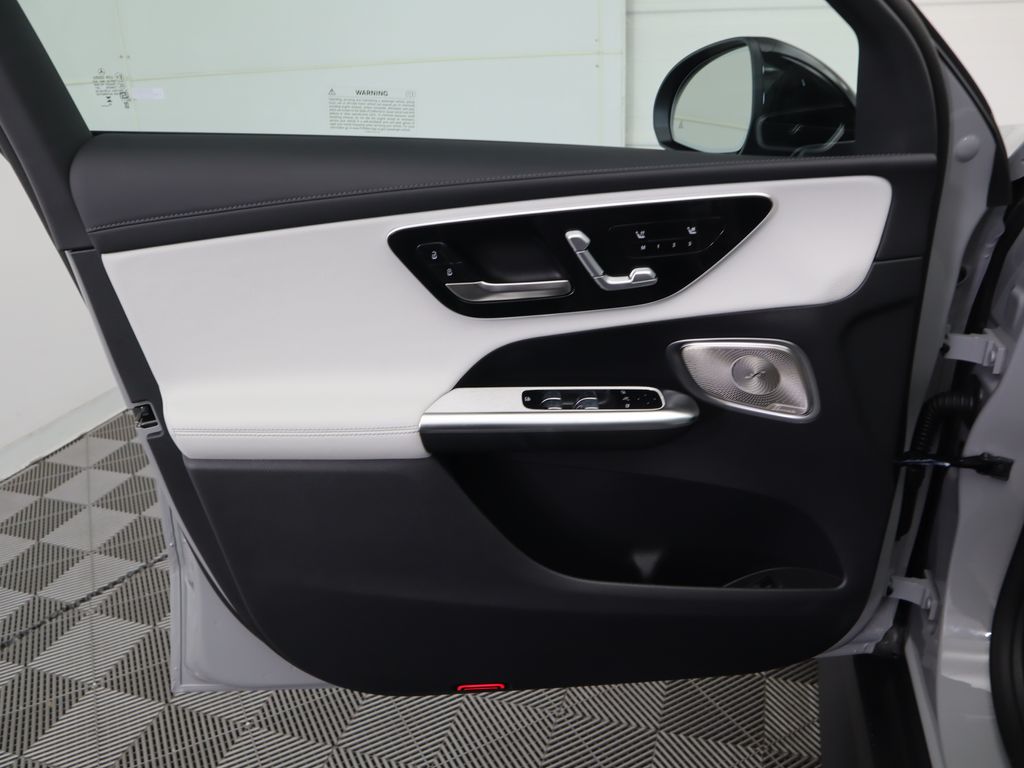 Thumbnail: 2026 Mercedes-Benz GLC - 26