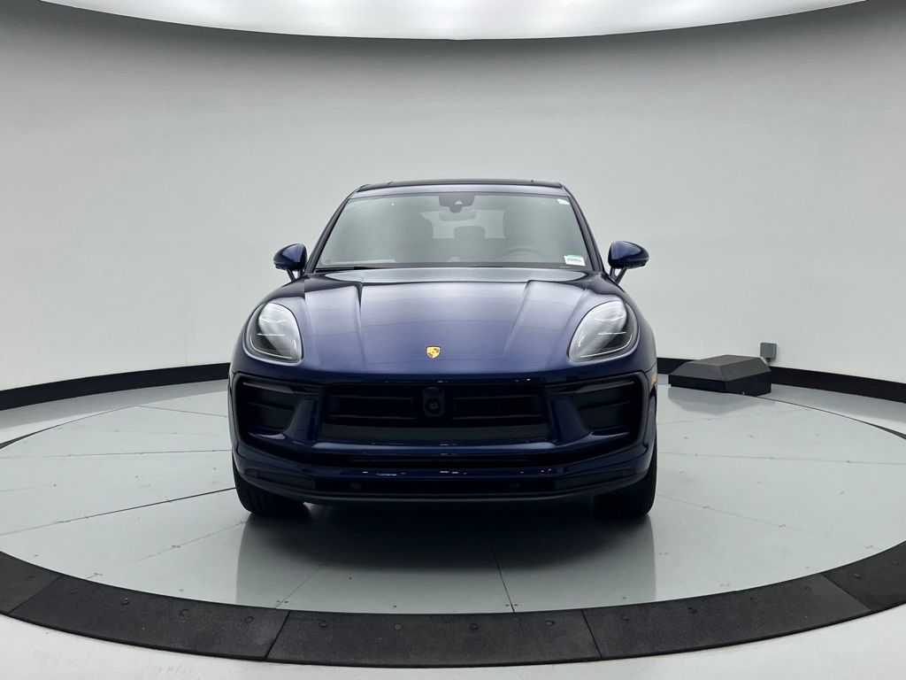 Thumbnail: 2025 Porsche Macan - 6