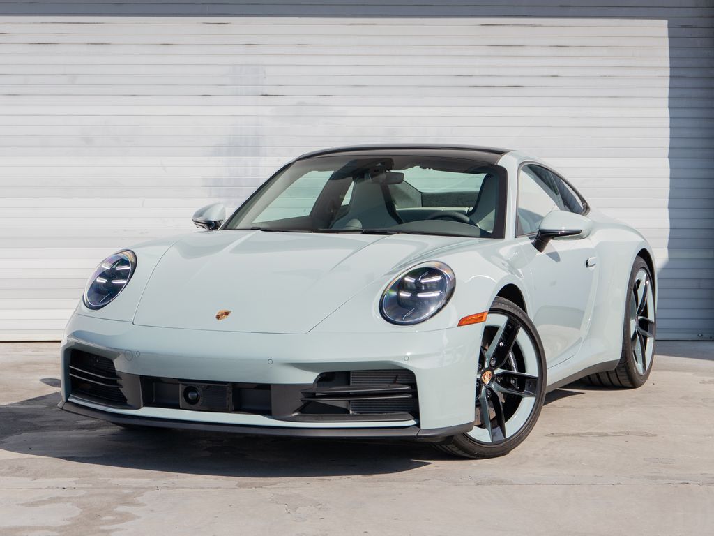 2025 Porsche 911 Carrera S Coupe RWD