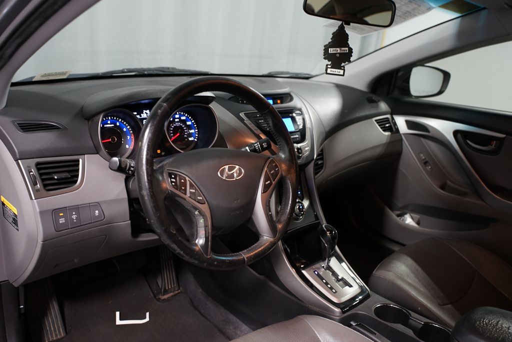Thumbnail: 2013 Hyundai Elantra - 7