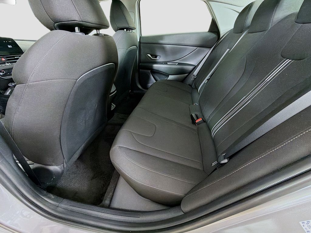 Used 2024 Silver Hyundai SEL image 24