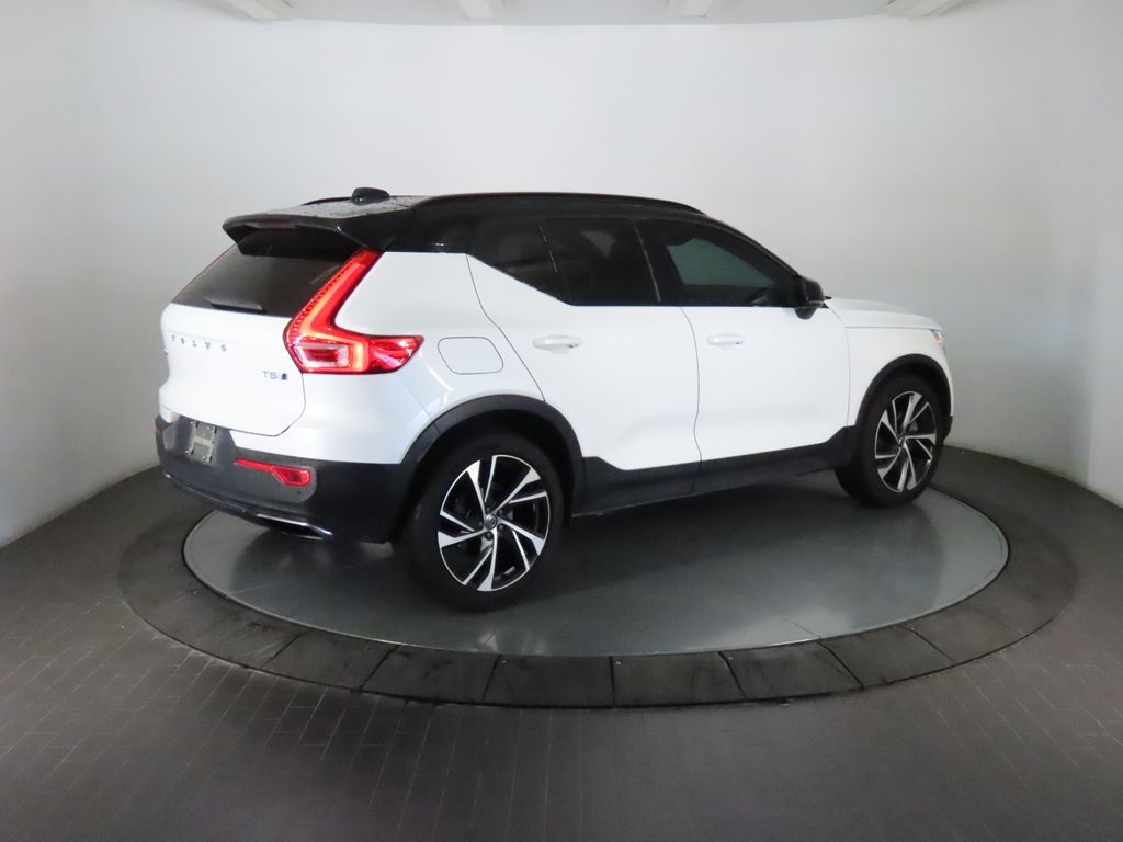 Thumbnail: 2019 Volvo XC40 - 7