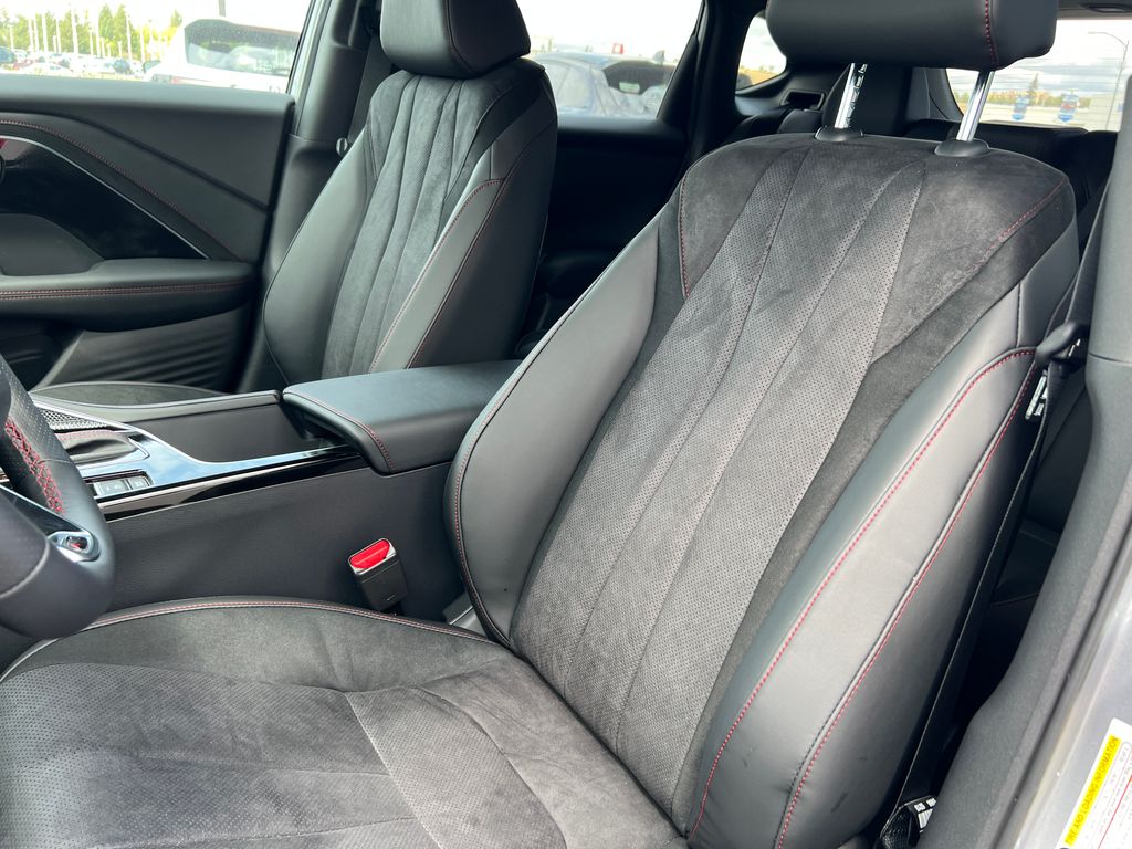 Thumbnail: 2025 Acura ADX - 15