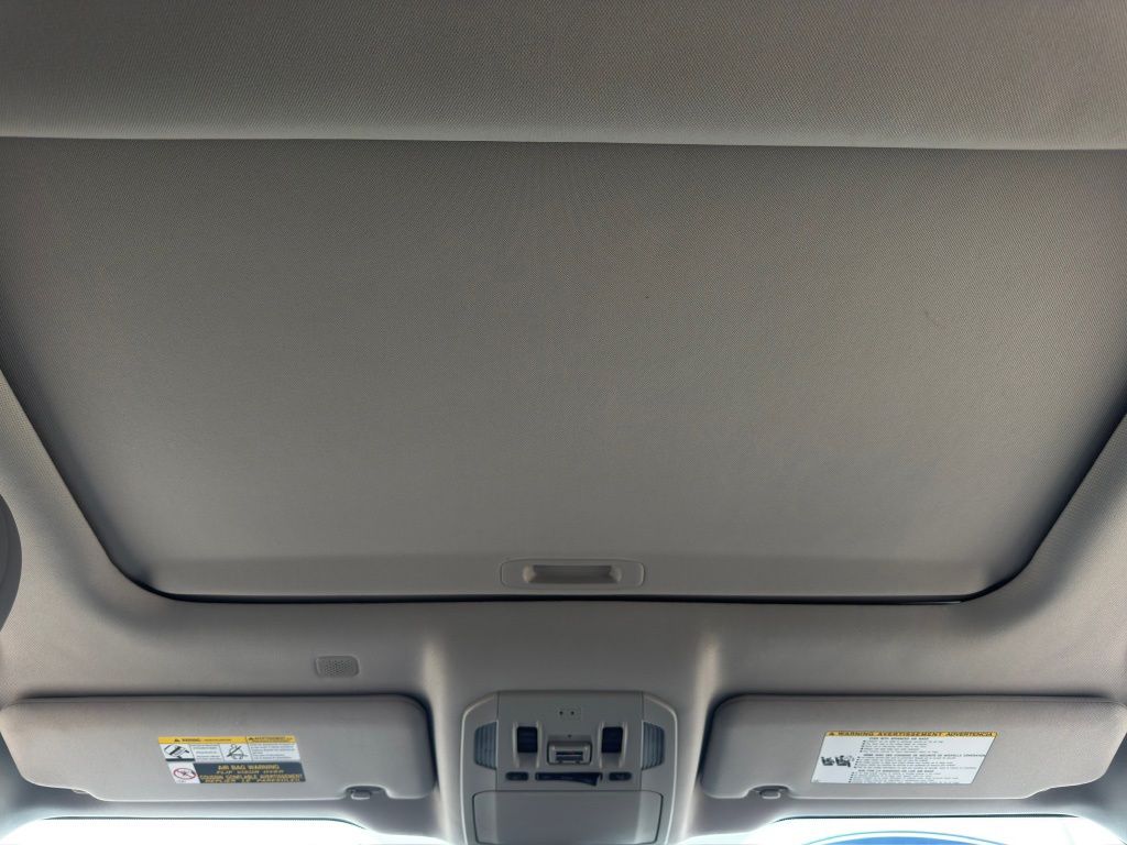 2022 Toyota Highlander XLE Beige at Bravo Nissan