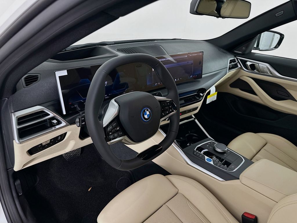 2025 BMW i4 eDrive40 9