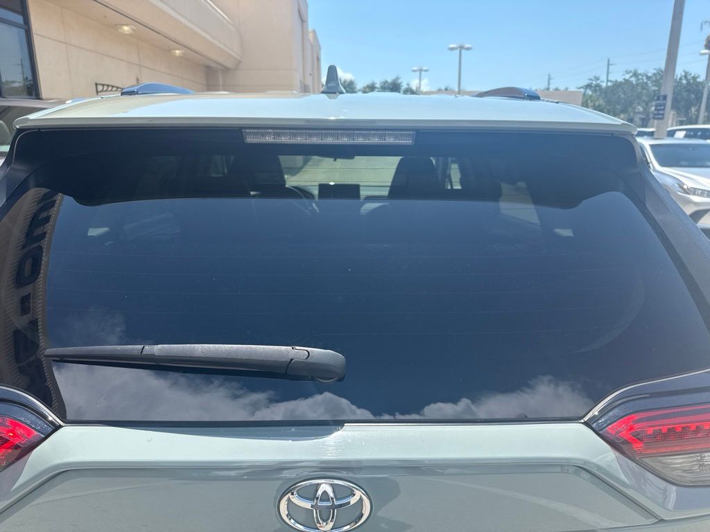 Used 2022 Gray Toyota XLE Premium image 8