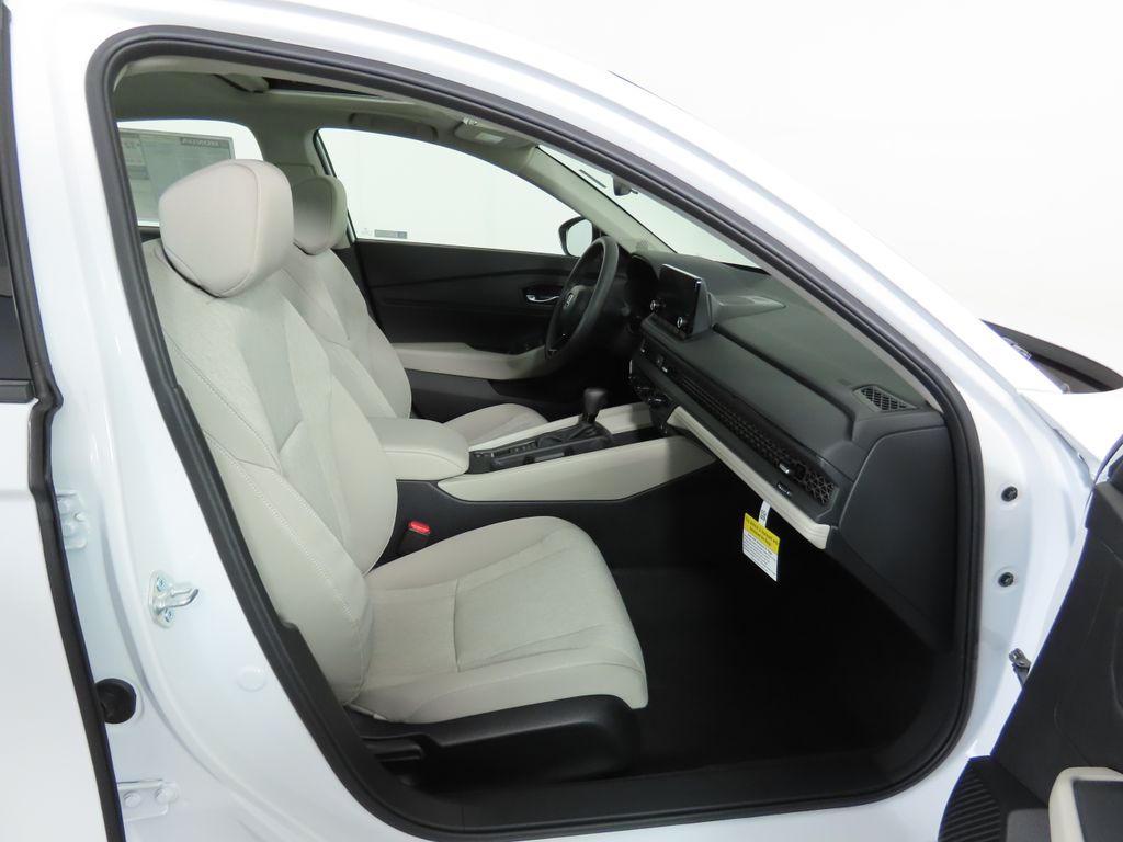 2025 Honda Accord SE 21