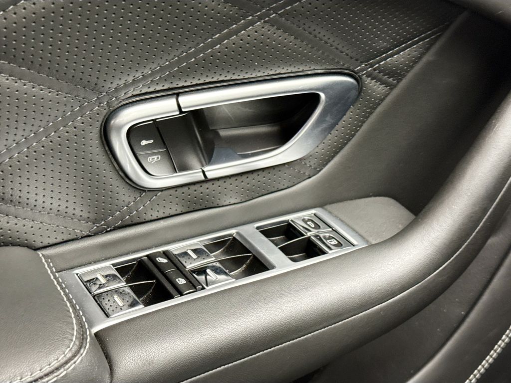 Thumbnail: 2014 Bentley Continental - 22