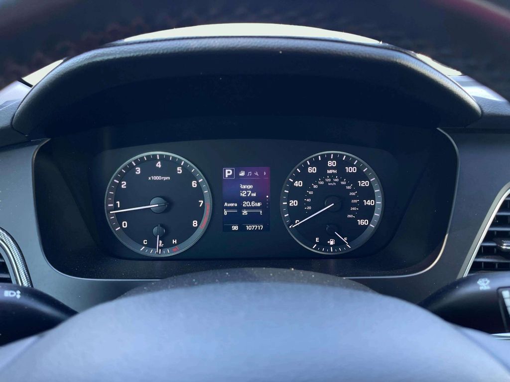 Used 2017 Phantom Black Hyundai Sport image 19