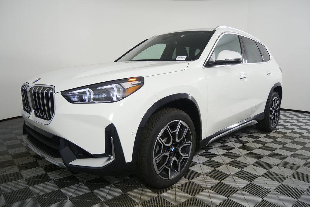 Thumbnail: 2026 BMW X1 - 8