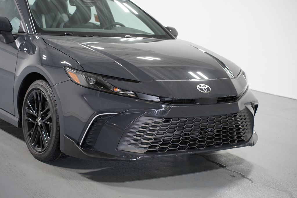 Thumbnail: 2025 Toyota Camry - 4