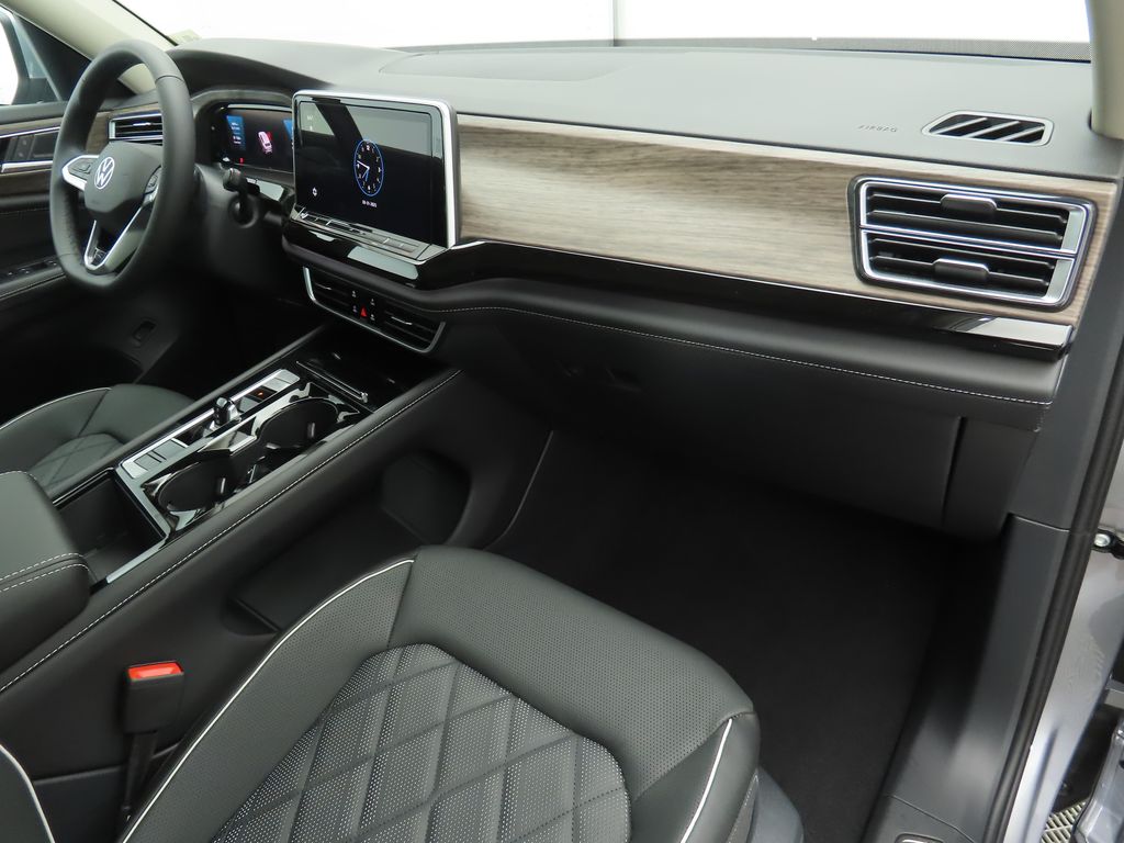 Thumbnail: 2025 Volkswagen Atlas - 17