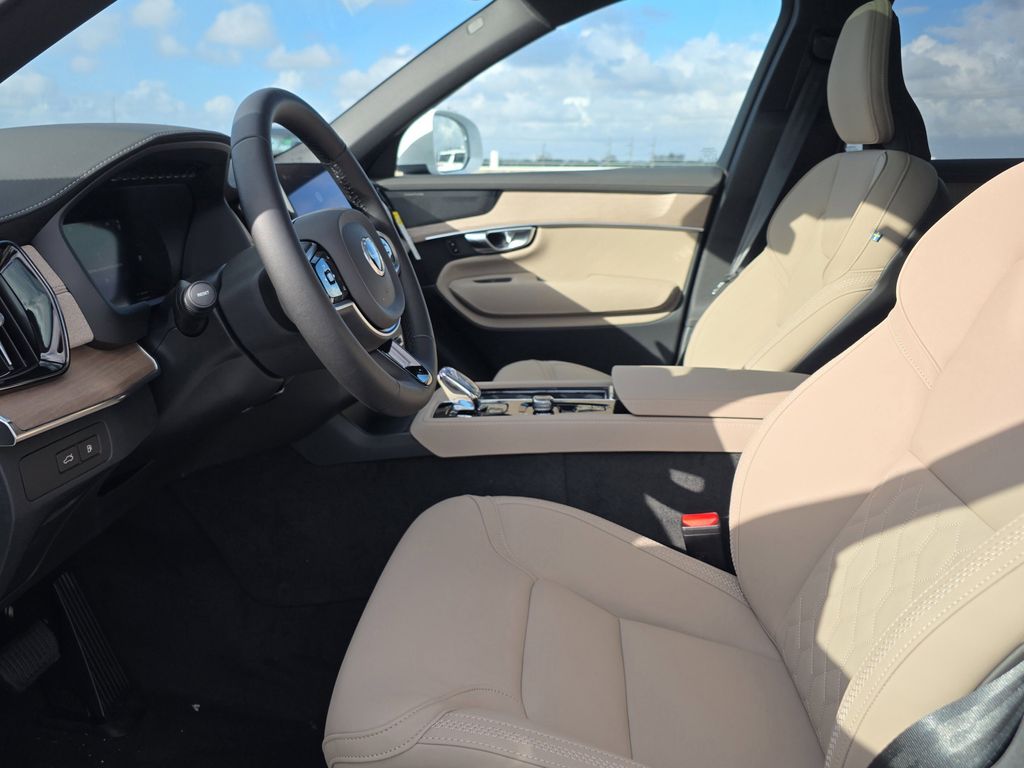 new 2026 Volvo XC90 Plug-In Hybrid car, priced at $80,995