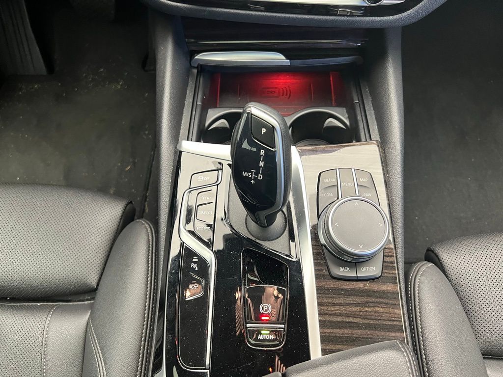 Thumbnail: 2021 BMW 5 Series - 12