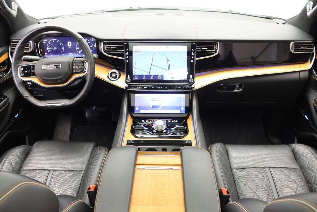 Thumbnail: 2022 Jeep Grand Wagoneer - 19