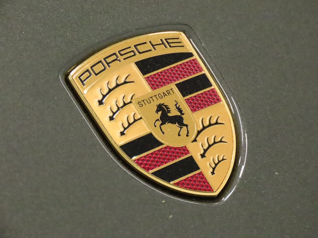 Thumbnail: 2025 Porsche Macan - 14