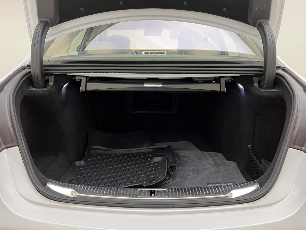 Thumbnail: 2024 Mercedes-Benz S-Class - 10