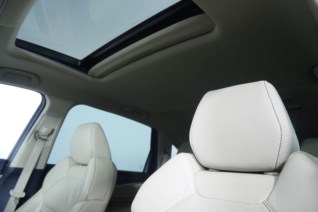 Thumbnail: 2019 Acura MDX - 12