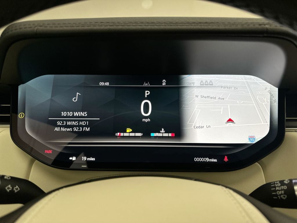 Thumbnail: 2026 Land Rover Range Rover - 15