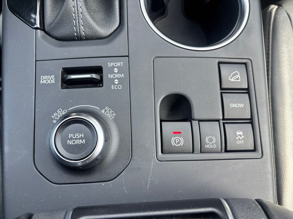 Used 2025 Toyota Highlander SUV