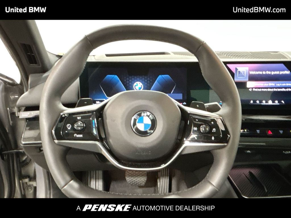 Thumbnail: 2025 BMW 5 Series - 14