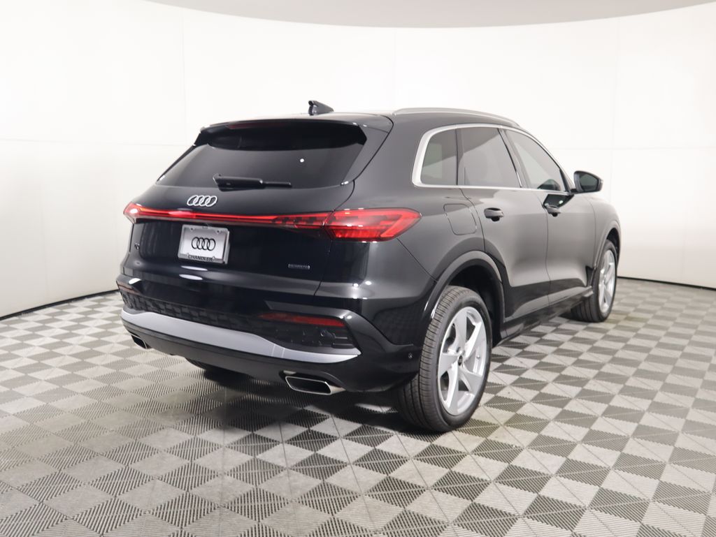 Thumbnail: 2025 Audi Q5 - 5