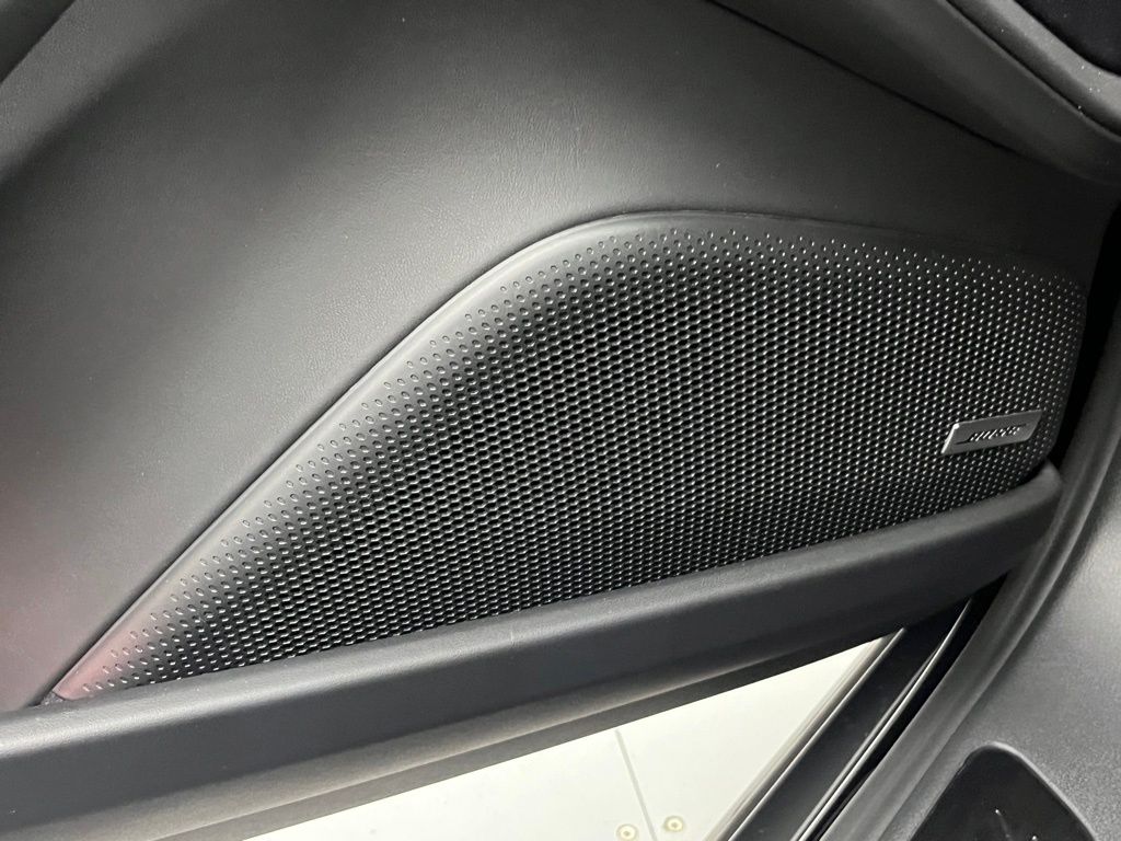 Thumbnail: 2026 Porsche Panamera - 21
