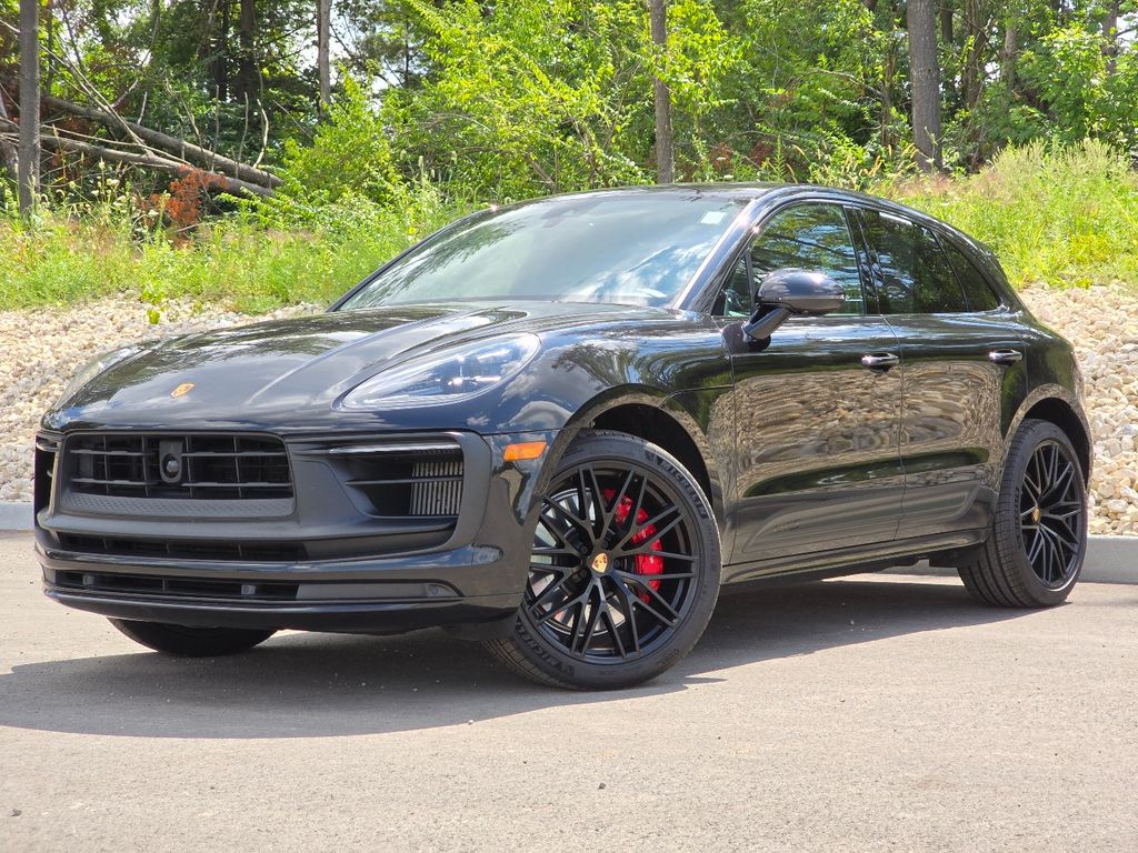 Jet Black Metallic 2023 Porsche Macan SUV / Crossover All-Wheel Drive 7-Speed Automatic