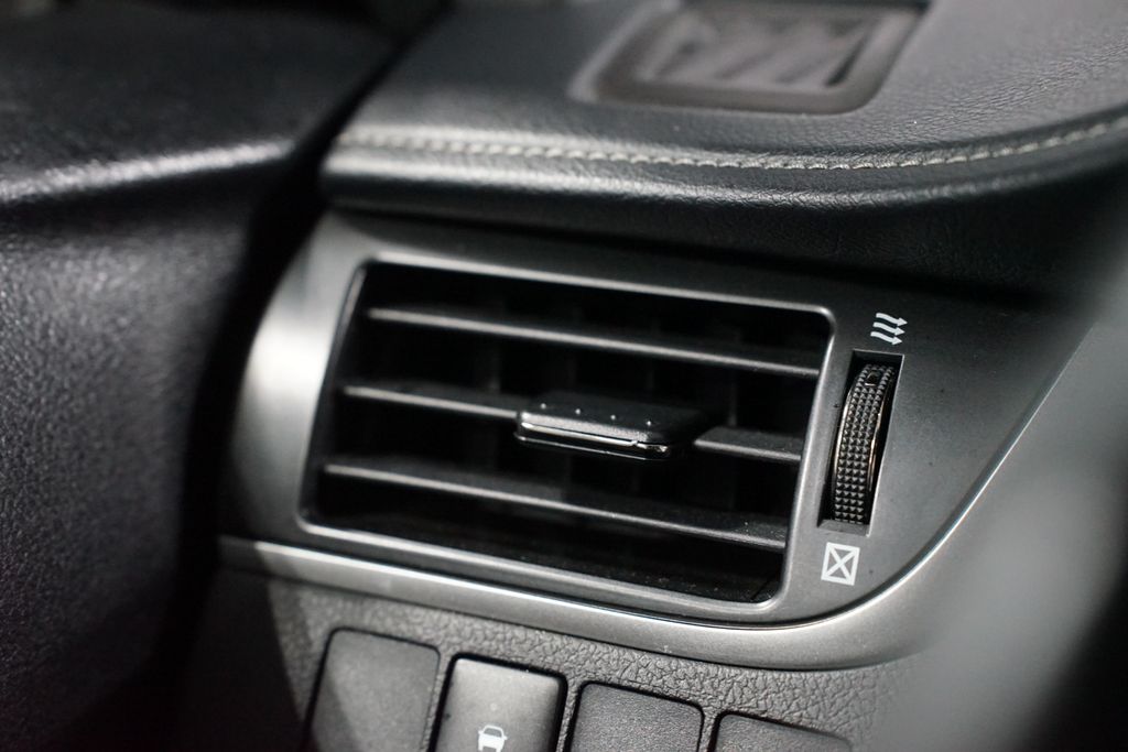 Thumbnail: 2014 Toyota Camry - 22