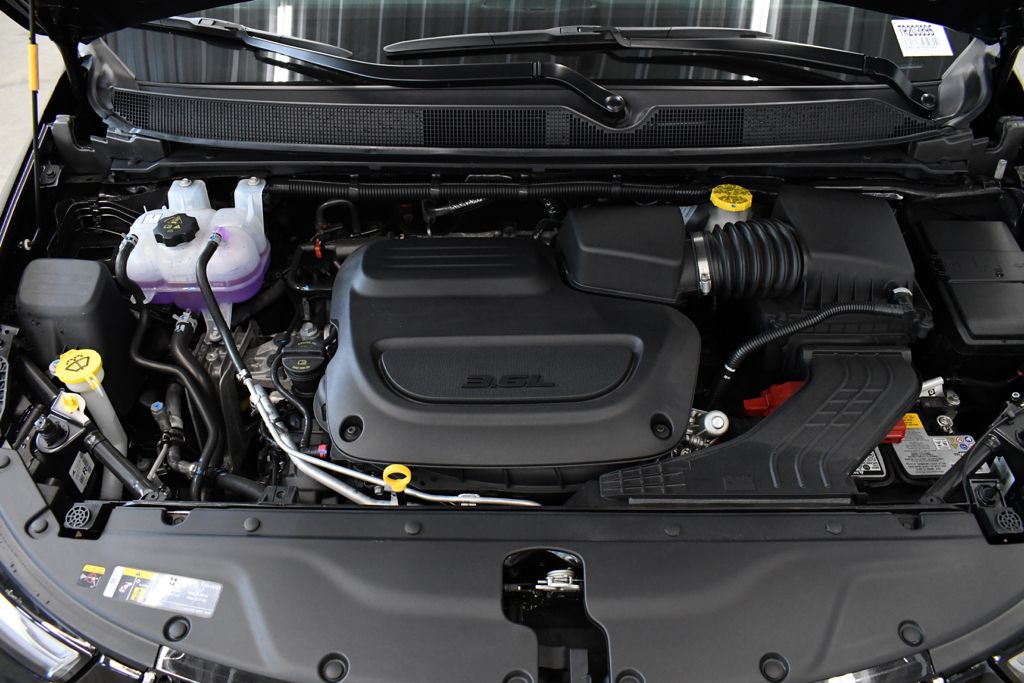 Used 2026 Black Chrysler Select image 41