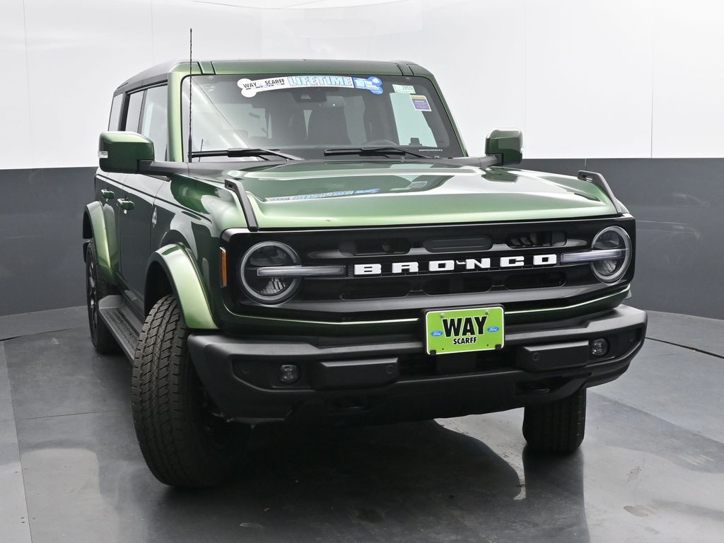 2025 Ford Bronco Outer Banks