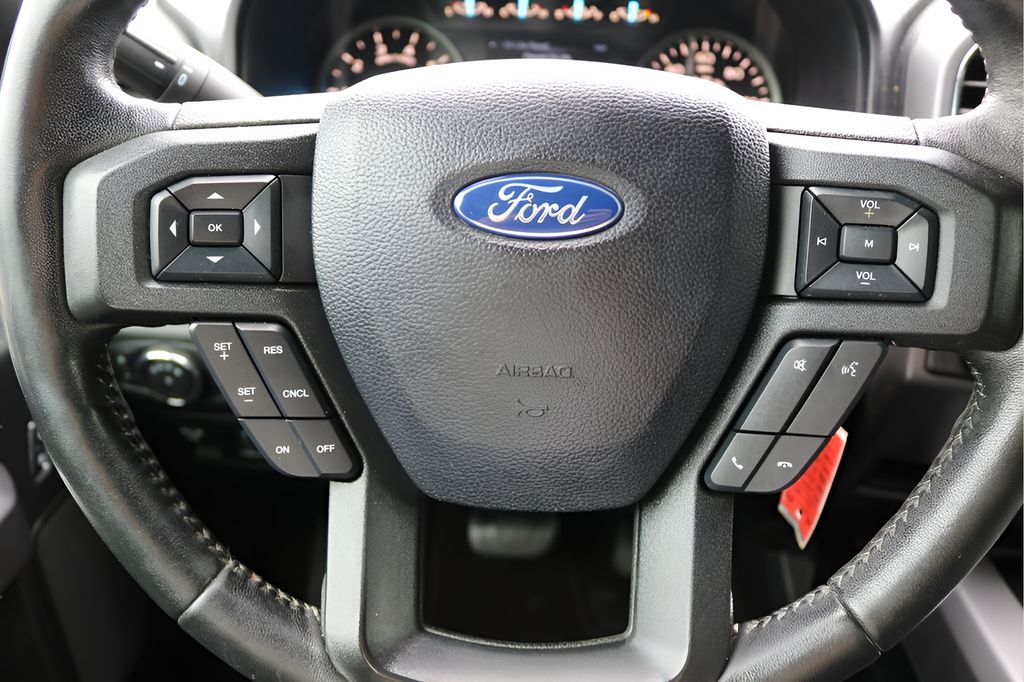 Used 2019 Silver Ford XLT image 20