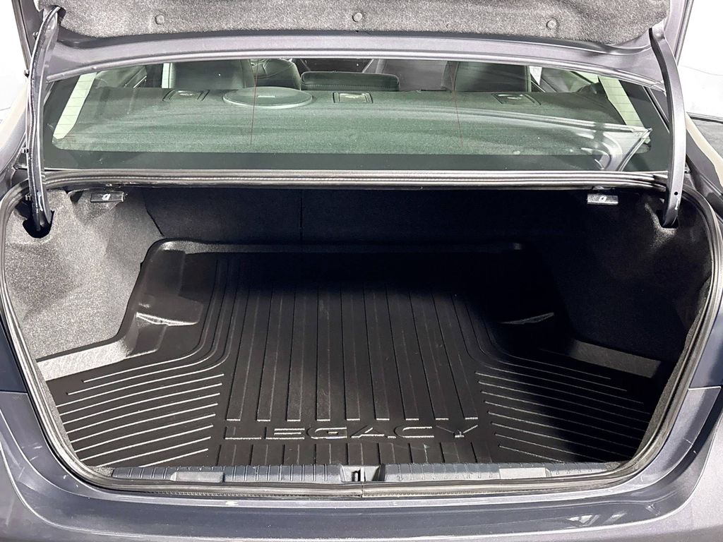 2022 Subaru Legacy Limited