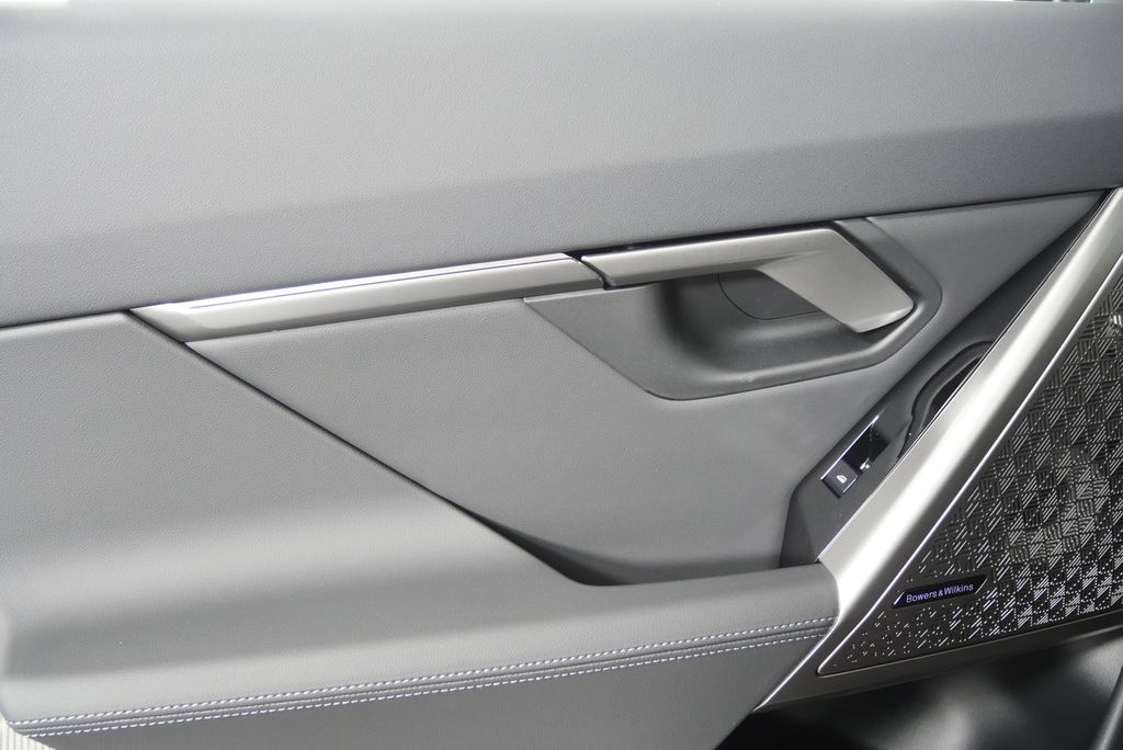 Thumbnail: 2027 BMW 5 Series - 13