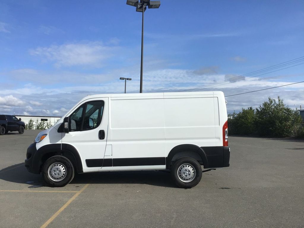 2025 RAM ProMaster 1500 Low Roof