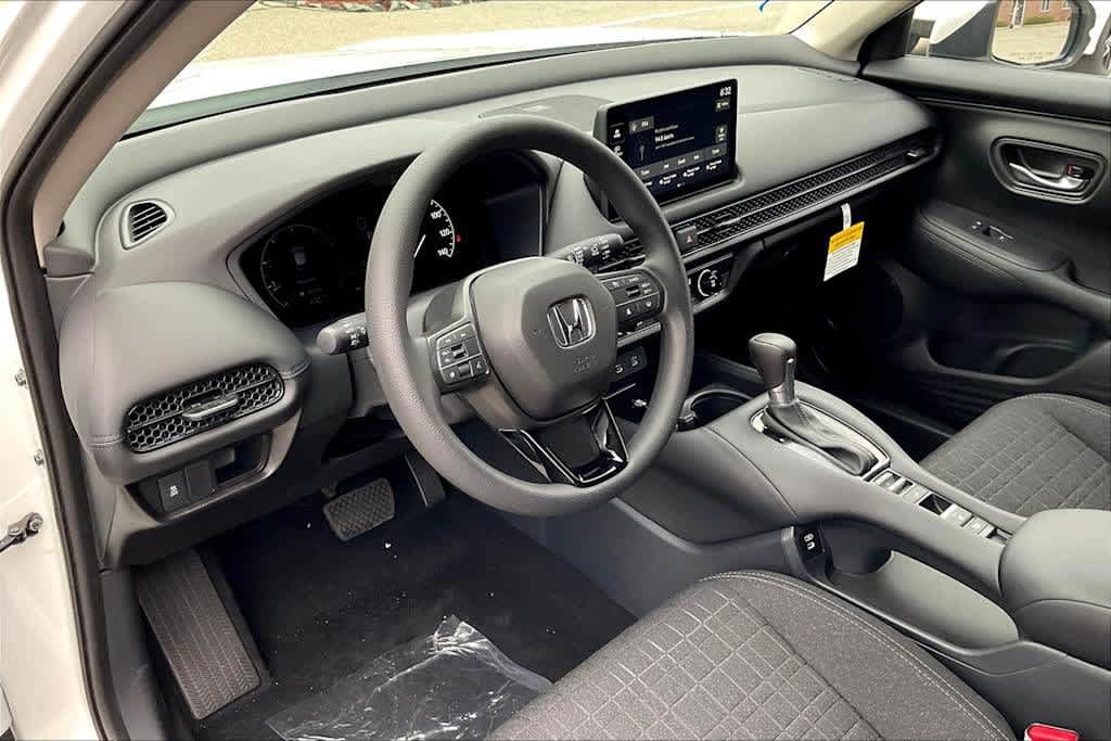 2026 Honda HR-V — photo 8