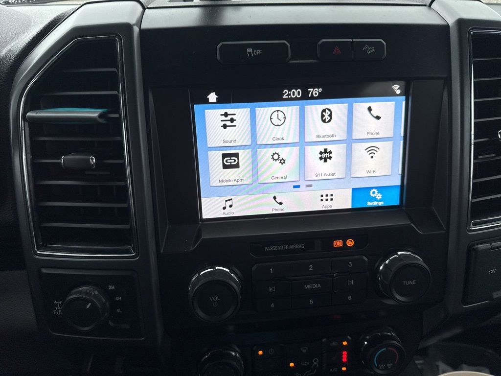 2019 Oxford White Ford Super Duty F-250 SRW XLT 4X4 Truck