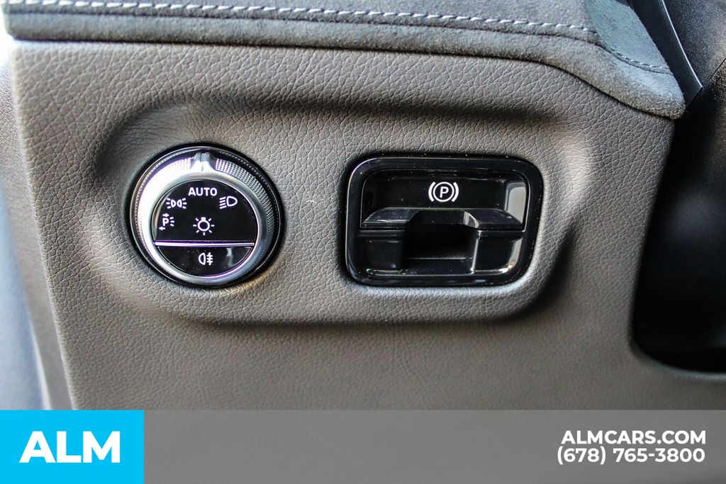 Used 2023 Gray Mercedes-Benz Base image 31