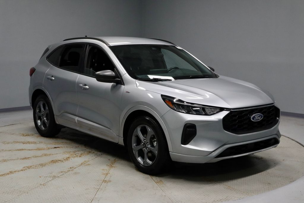 2023 Ford Escape ST-Line FWD